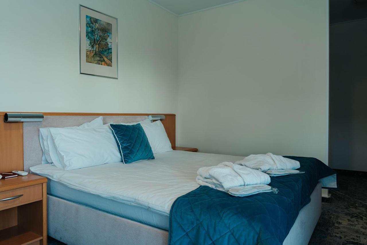Hotel Mragowo Resort&Spa Екстер'єр фото