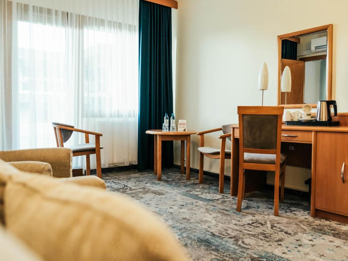 Hotel Mragowo Resort&Spa Екстер'єр фото