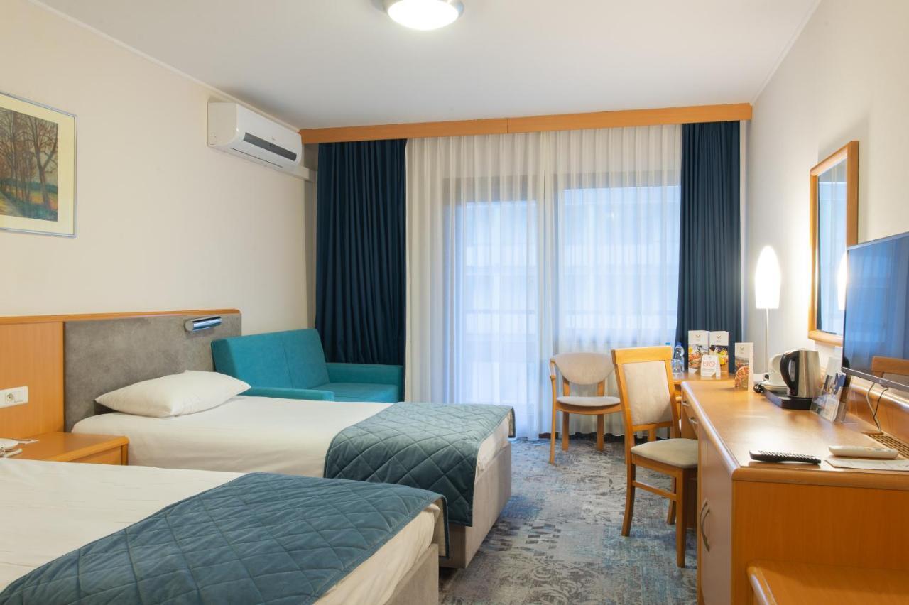 Hotel Mragowo Resort&Spa Екстер'єр фото